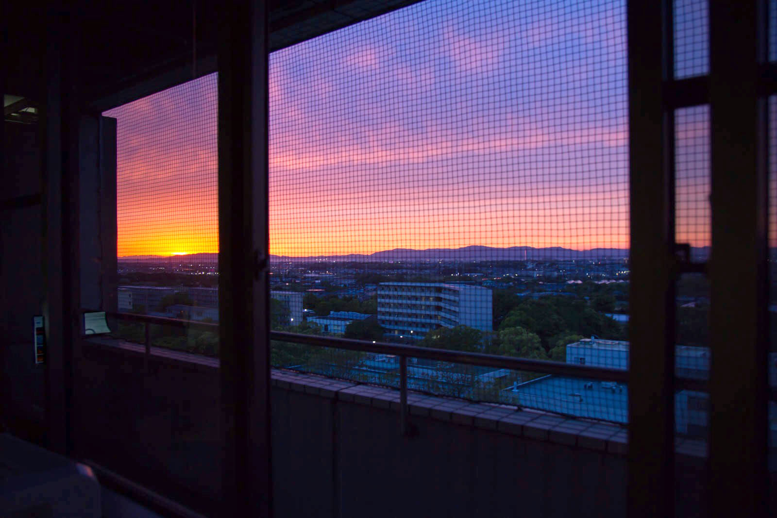 研究室から見える夕日